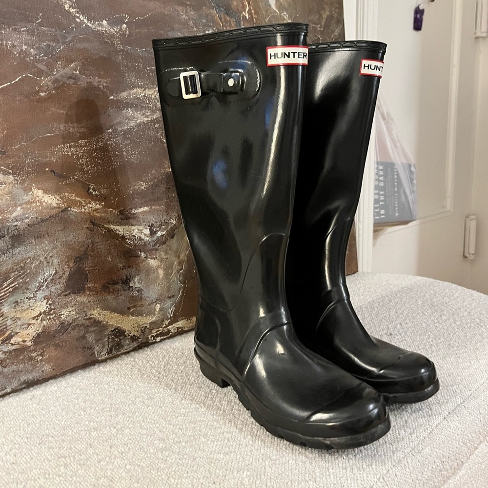 ✨ HUNTER Glossy Black Rain Boots - Picture 6 of 10